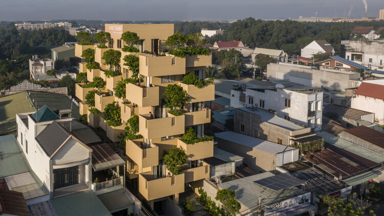 Hotel Flying Block Karya Menakjubkan Desain TAA