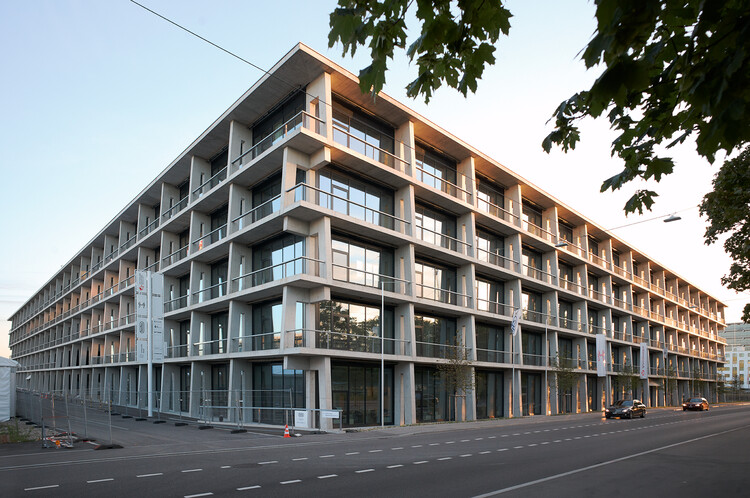 Arsitek Kampus Utama SIP oleh Herzog & de Meuron