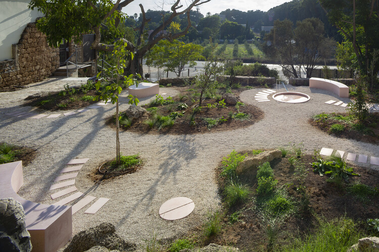 Kebun Kolektif Common Ground Studio el.em