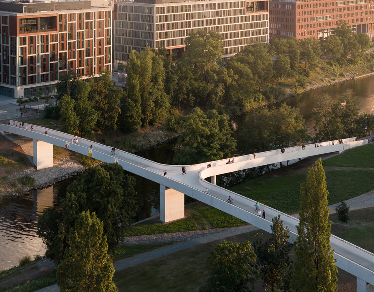 Keindahan Jembatan Stvanice di Praha