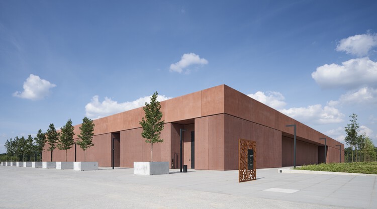 Museum Tentara Polandia Karya WXCA