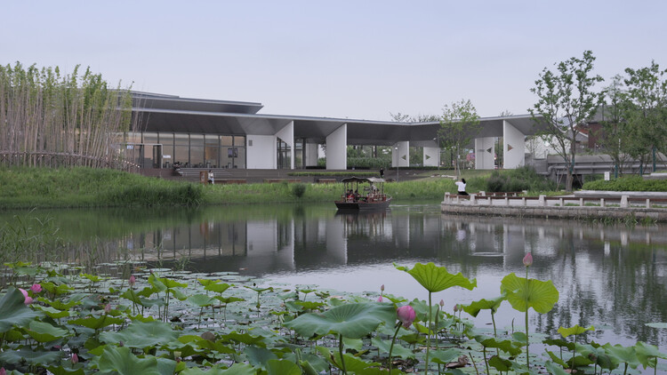 Pembukaan Lokasi Baru Museum Yuz oleh Kantor Arsitektur Scenic